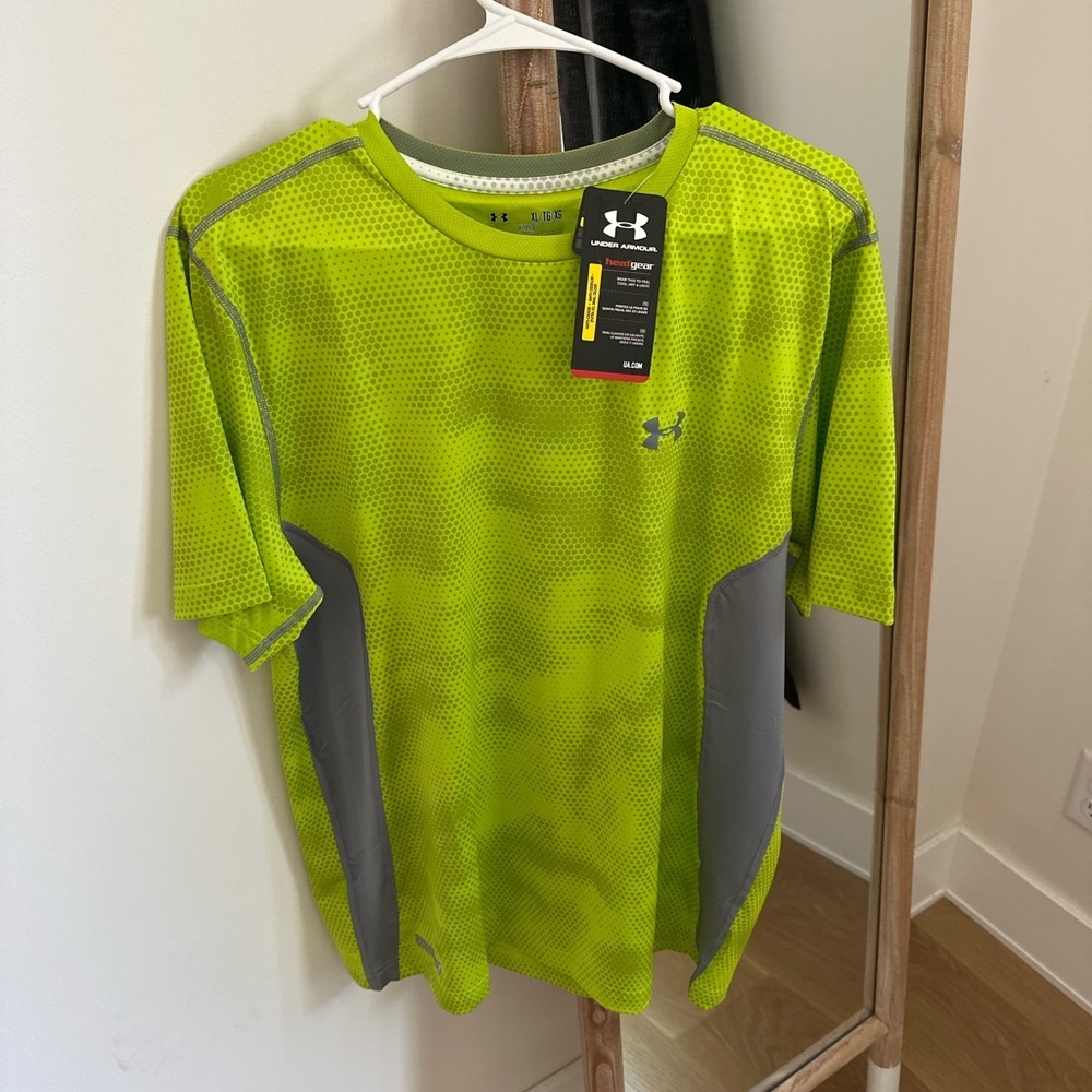 Under Armour Men's Performance Short Sleeve Shirt